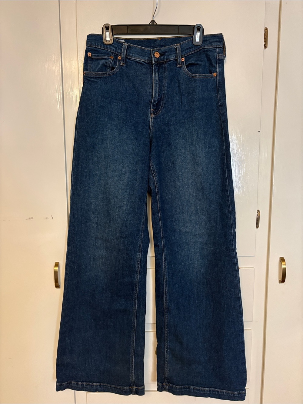 GAP Wide-Leg Jeans in Dark Blue Wash